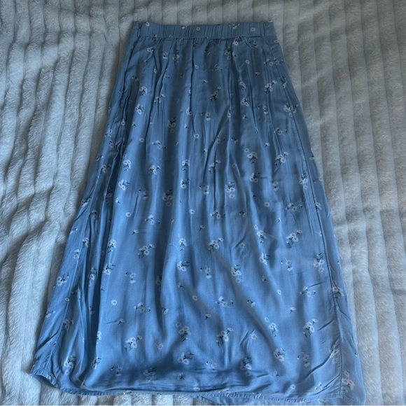 Womens XS Hollister Ultra High-Rise Floral Slit Midi Skirt - Picture 8 of 10